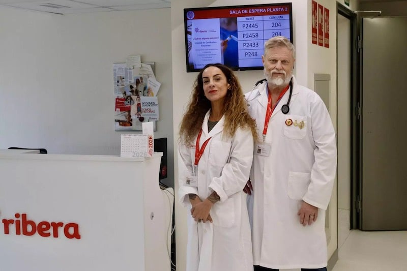 El médico gijonés Eduardo Carreño, especialista en adicciones, alcanza los 4.000 pacientes atendidos: «El cannabis es una droga peligrosísima y hay una percepción de riesgo muy baja»