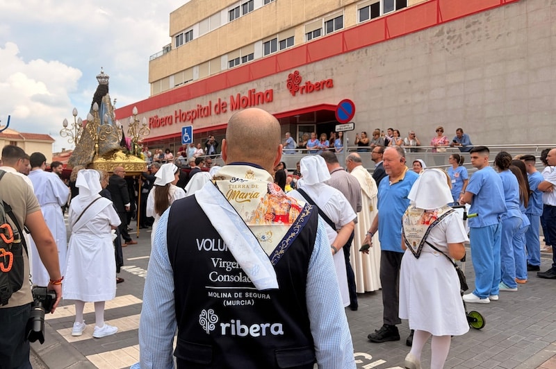 Ribera Hopsital de Molina recibe visita Virgen de la Fuensanta