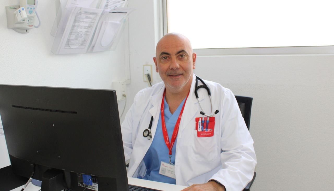 Fernando Camba, coordinador de urgencias del Hospital Ribera Juan Cardona