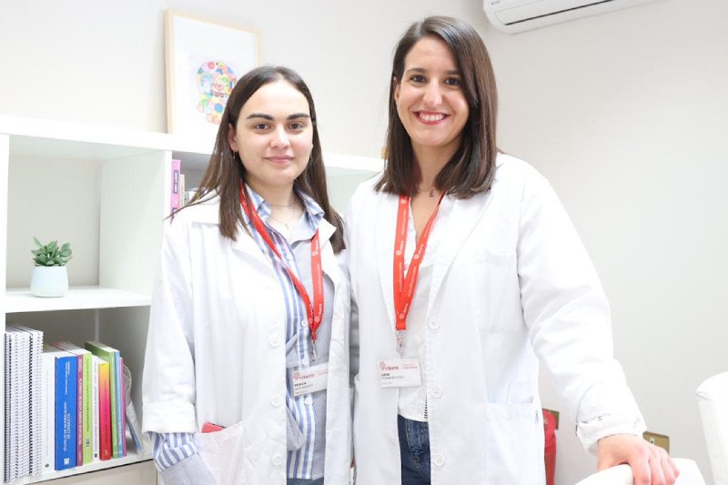 Las psicólogas Yésica Seijo y Lucía Fernández