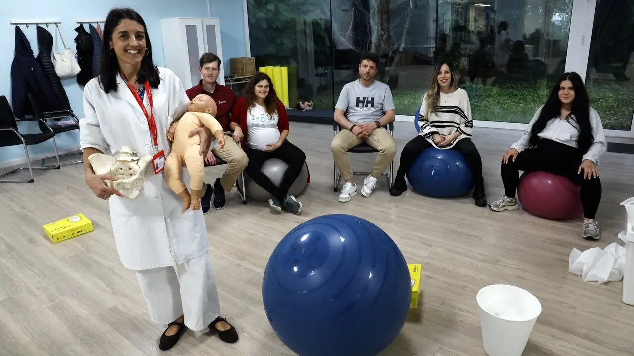 Paula Sánchez Flores imparte clases de educación maternal y preparación al parto en Ribera-Polusa.