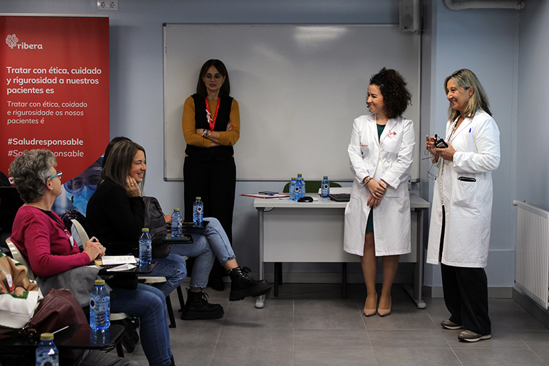Ribera Povisa presenta a la nueva gerente del hospital en la octava reunión del Consejo de Pacientes