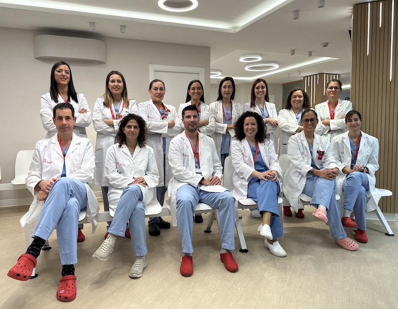 Cristina Serra con los supervisores y coordinadores de enfermería