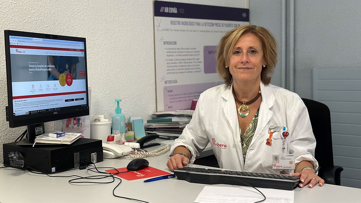 Doctora Dolores Corbacho, responsable del servicio de Neumología del hospital Ribera Povisa