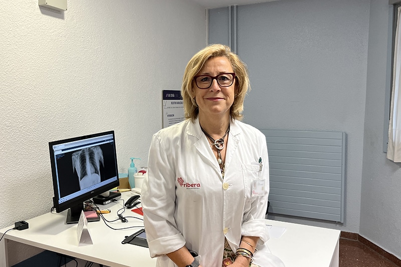 La neumóloga Dolores Corbacho desmonta el mito del vapeo