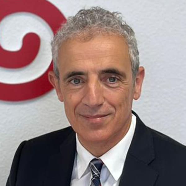Dr. Manuel Ángel
Ruibal Moldes Urólogo