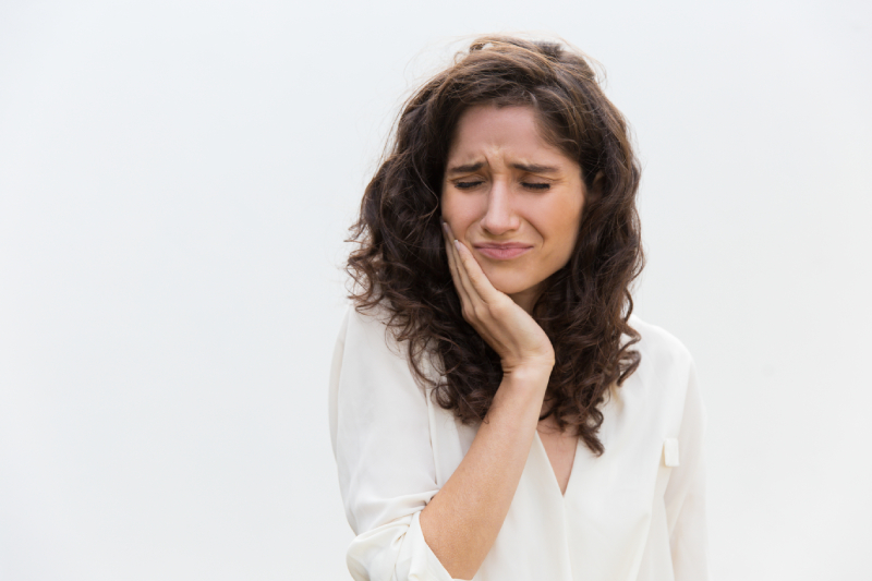 Dolor en implantes dentales