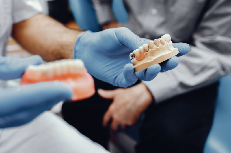 implante dental