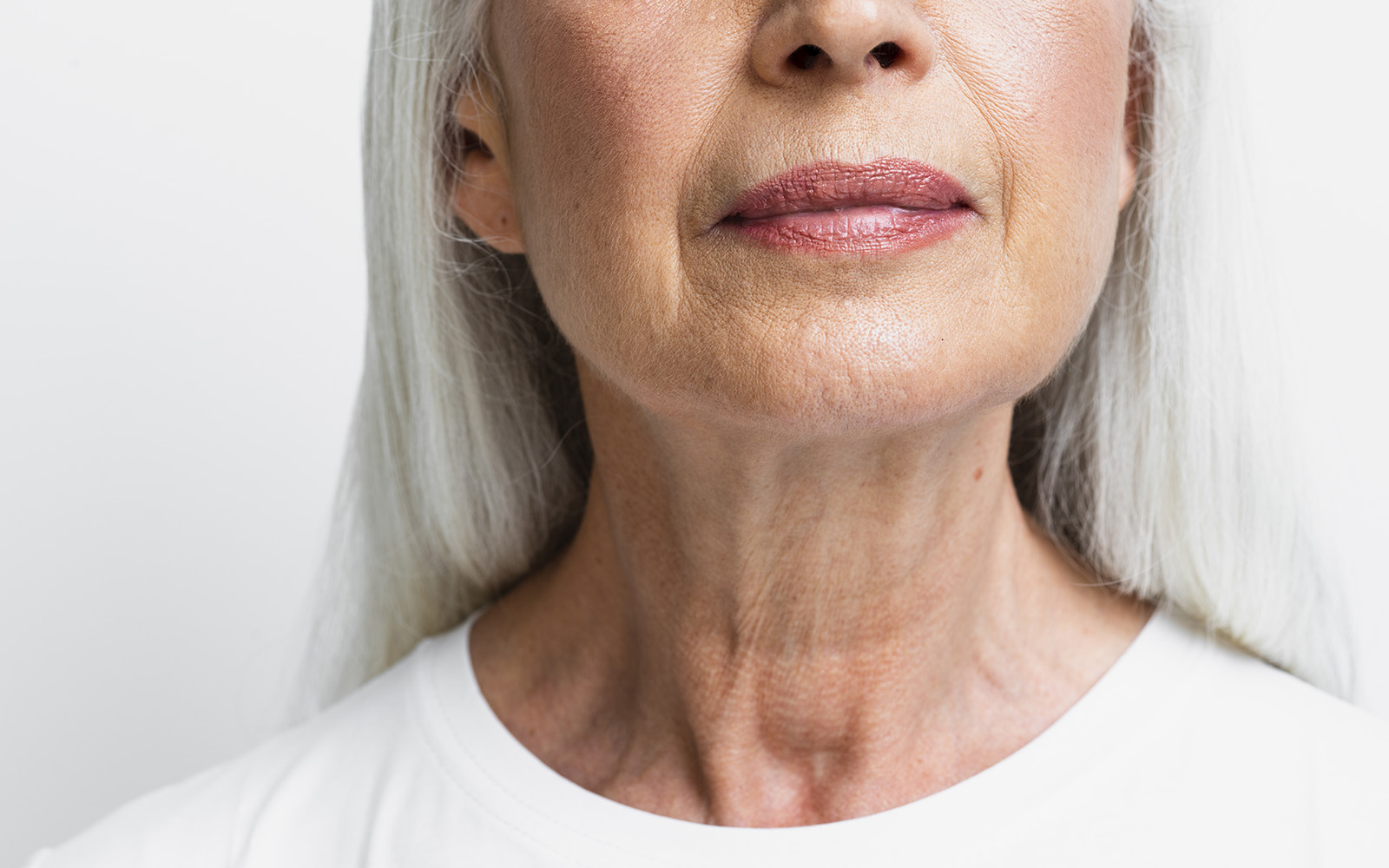 primer plano hermosa mujer senior