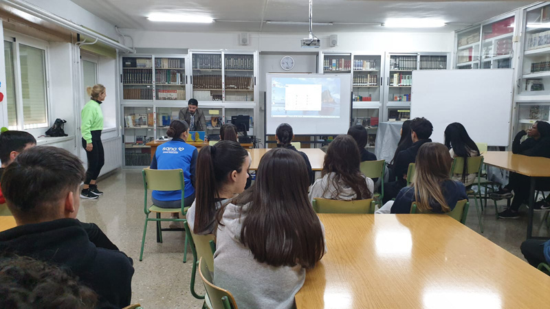 charla