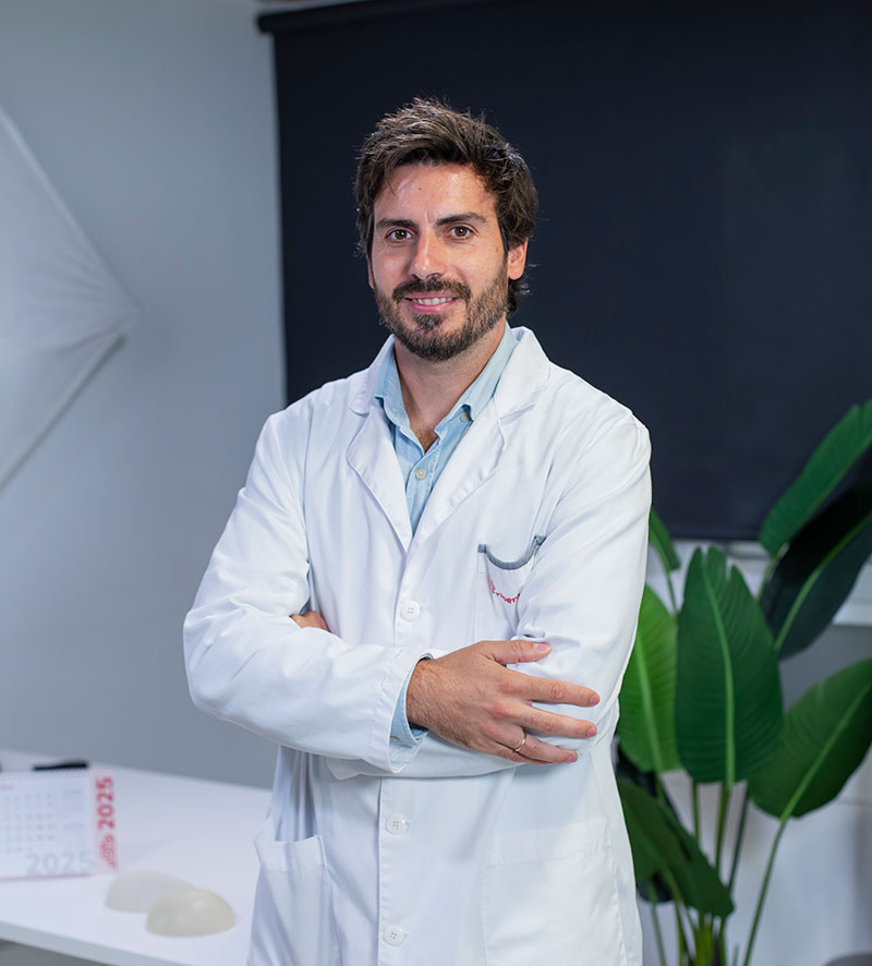 Ribera Estetica Cartagena, Dr. Alejandro Sánchez, Cirujano