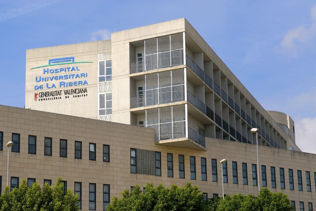 La Conselleria de Sanitat excluye al equipo gestor del Hospital de La Ribera de las reuniones con los profesionales
